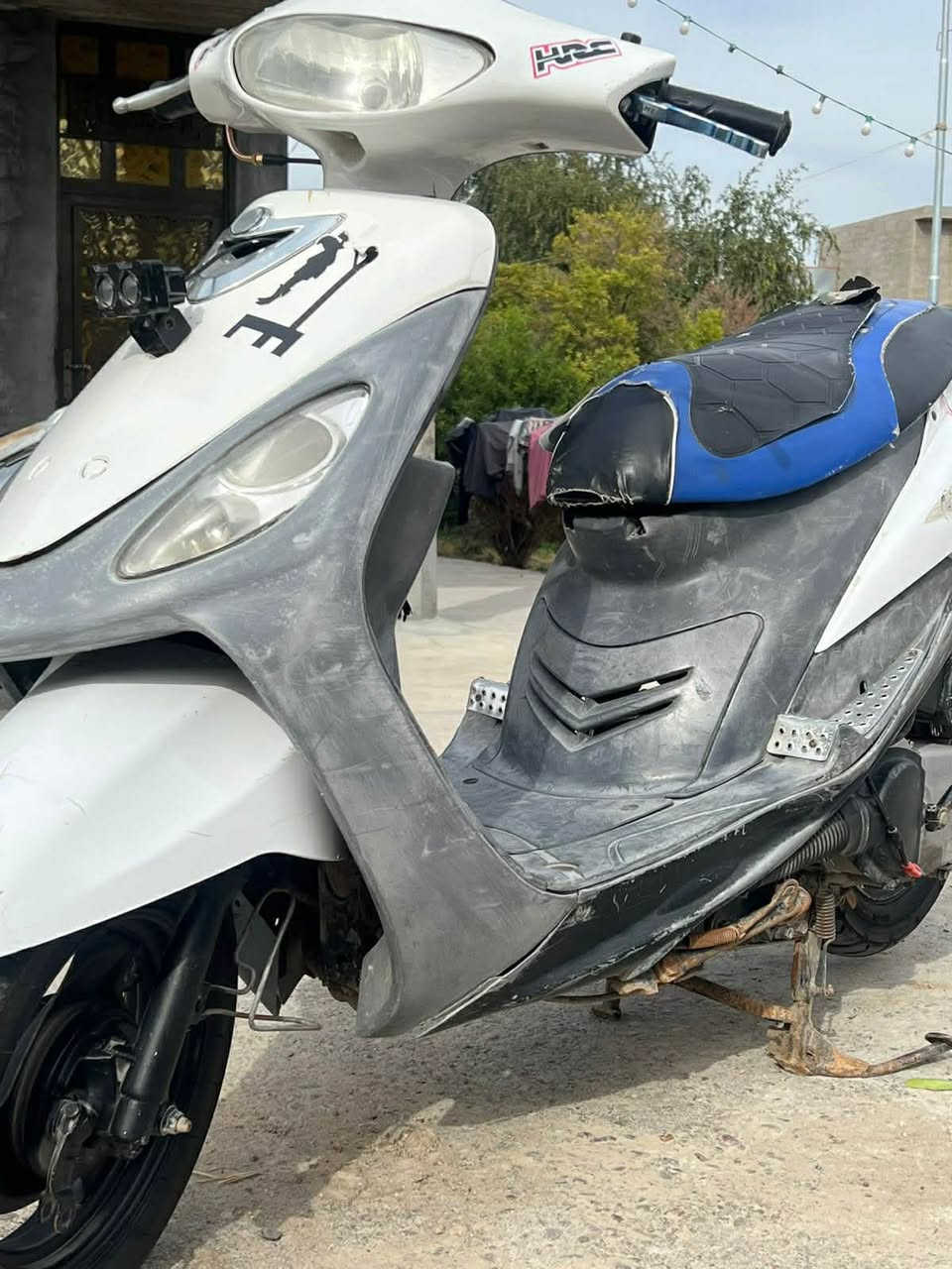 السلام عليكم ماكس منغول للبيع او مراوس بايراني فقط
1:الدراجه بوشتها55
2:شلعتها تشك الكاع شك
3:الدراجه هندر واحد تشتغل 
4:الدراجه يحتاجلها ترتيب للكهربأيات 
5:الدراجه كلها ختم واحد 
6:بيها كابريترات ثنين واحد جديد بل كورتون ولثاني شاده بيها...السعر مالتها (((((350الفففففففف)))))))))) وبيها مجال


**إذا كنت صاحب هذا الإعلان وتريد حذفه لأي سبب، رجاءا أرسل رسالة إلى الدعم الفني**