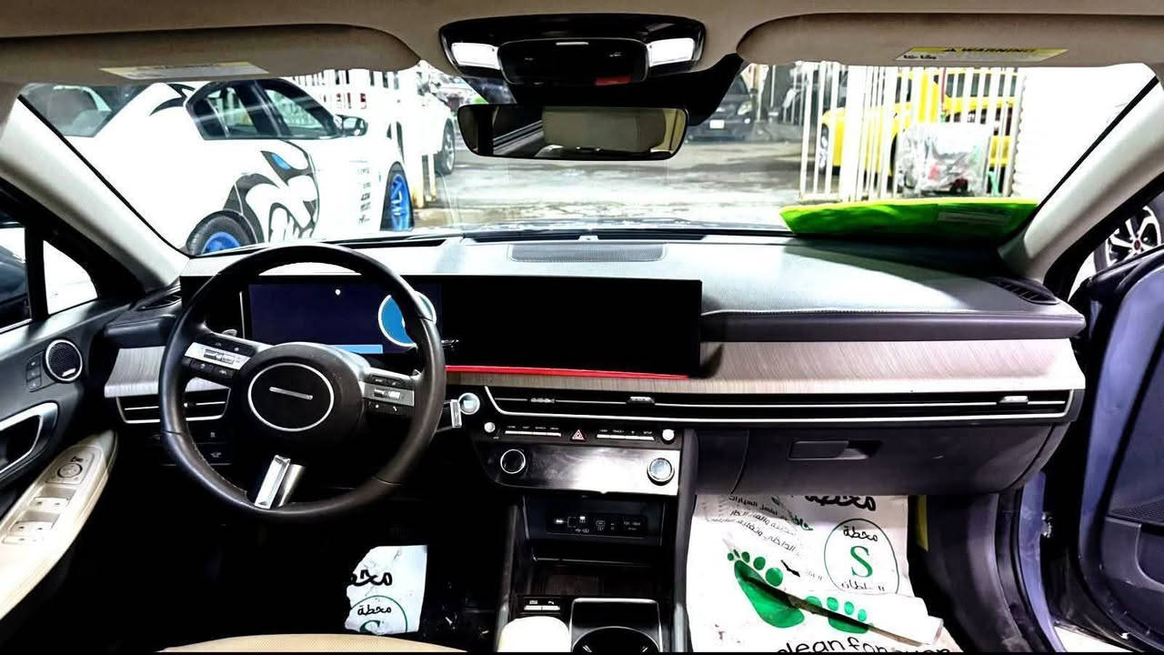 سوناتا ليمتد هايبرد 25
أعلى فئه فول مواصفات 
بعدها زيرو ماشيه ٢٢٠ ميل فقط 
حادث بنيد وجاملغ والبنيد تبدل نفس الون 
سياره تترقم مجاني فقط رسوم التسجيل 

سعر مناسب للشراء

+9647700600655
