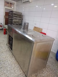 المنشأ صيني ٫ سنگل فيز ٫ 8 قالب ٫ ابعاد القالب ( 8*27*60 )سم ٫ درجة ال...