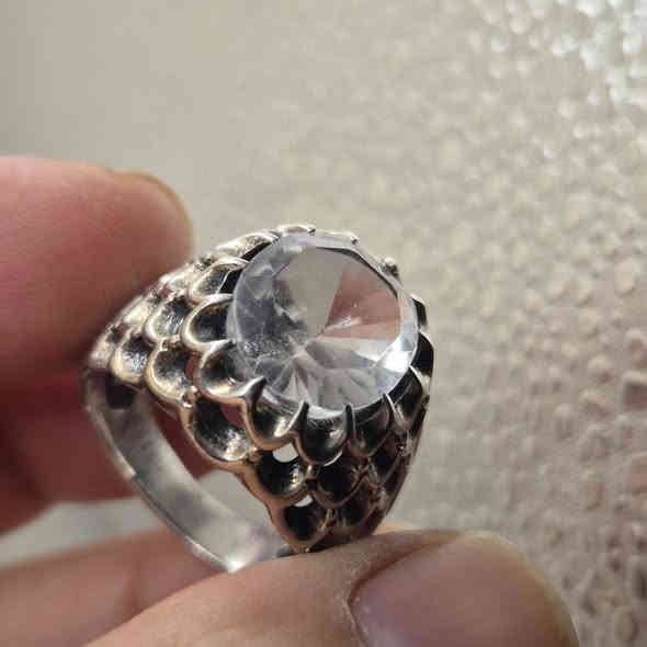 هالمرة مو يماني .... عراقي _ نجفي 💪
در النجـف الأصيل ( ارض النجف ) 
مترش يدوي 
خاتم فضة 925 / قياس 22_23

للإتصال و المراسلة : ***********
🚗 خدمة توصيل كل مناطق العراق
💳 كارت ضمان (أصالة المنشأ  )
📍 الكوفة _ شارع كوفة نجف الرئيسي _ مأكولات خوخة _ داخل فرع المطعم
