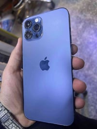 12 برو ماكس بيع فقط  ذاكرة ٢٥٦ بطارية مبدلة فقط  نموذج m بي شخوط بسيطة...