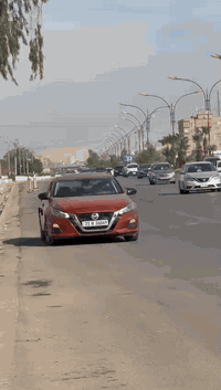 التما نيسان 2021  SR  سيارة فول مواصفات واحد على واحد  بيها بنيد مدل بلادي وجملاغ بلادي سيارة جديدة 
السعر 160 بيها مجال قليل رقم سليمانية 
***********
رقم سليمانية — تحويل مباشر ثاني يوم
✨ اللون: مشمشي مميز
📍 المكان: ديالى 

⚙️ المواصفات:

محرك 2.5 لتر / 4 سلندر

بصمة تشغيل

بصمة دخول (الأبواب الأربع + يدات نيكل)

تشغيل عن بُعد 

شاشة أندرويد

كاميرا خلفية
حجر بيئة بلاد
رادار امامي
توقف ذاتي

كرسي سائق كهرباء

ميكانيك وكهرباء مكفولة بالكامل
