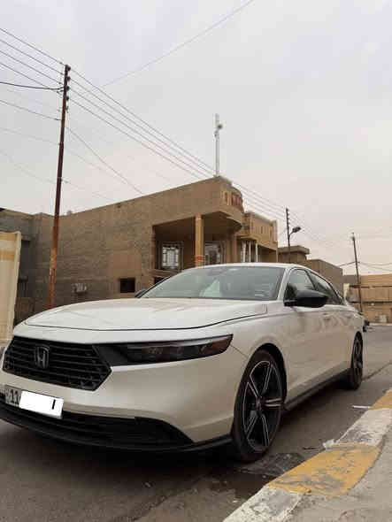 هوندا اكورد 2023 
 هايبرد سبورت L

السيارة ماشيه 65,600 كيلو 
• مكينة 2000 هايبرد تنفس طبيعي
• كير اوتوماتيك 
• شاشة كبيرة
•فتحه
• كاميرا خلفية 3 انظمة
• كرسي كهرباء 
• شفتات بالستيرن
• مثبت سرعة
• مانع انزلاق
• دخول ذكي 
• إنارة ترحيبية
• هندبريك كهربائي
• عداد ديجيتال
•لايت عدسات زينون
• نظام اوتو لايت Auto
• لايت العالي زنون 
اوتو هولد للبريك
• حساسات مطر 
• حساسات دخول الإنفاق
• حساسات ضغط هواء الإطارات
• أوامر صوتية
• 4 أنظمة قيادة (eco,individual , sport,normal )

⁠
- الضرر مبين بالصور بس البنيد بدون دواخل و ع البارد بدون اي حار..  اير باك ستيرن و البرده .. 
ا

السعر 19,800 وبيه مجال

الانبار -الفلوجه 

للتواصل على الماسنجر او ***********
