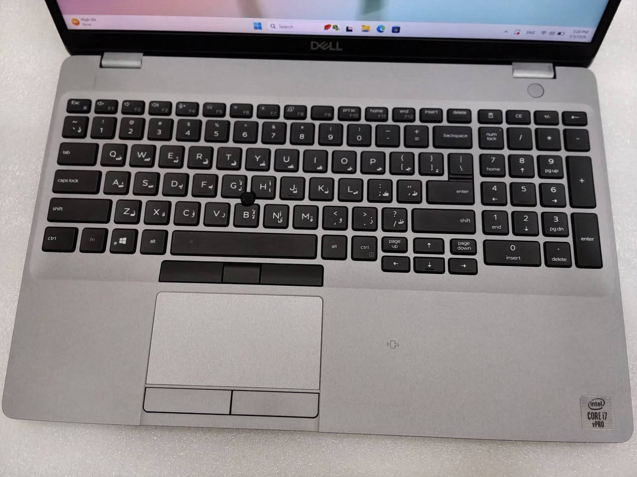 ⚡ إذا تدور على أداء قوي واستقرار بالشغل اليومي والثقيل… هذا خيارك
⚡ Dell 5511  

🔹 Core i7 الجيل 10 (أداء قوي وسلس للمهام المتعددة والشغل الثقيل)  
🔹 RAM 16GB (تعدد مهام بدون بطء وبكفاءة عالية)  
🔹 SSD 512GB فائق السرعة (فتح برامج ونقل ملفات بسرعة عالية)  
🔹 شاشة 15.6 إنج بدقة واضحة ومريحة للاستخدام الطويل  
🔹 تصميم عملي وقوي يناسب الشغل والدراسة  

🎯 الاستخدامات:  
الأعمال المكتبية والاحترافية  
الدراسة والجامعة  
البرمجة والاستخدام اليومي المتقدم  
التصميم والمونتاج الخفيف والمتوسط  
تشغيل برامج متعددة بنفس الوقت  

🚀 أداء ثابت يخدمك بالشغل بدون مشاكل  
💼 جهاز عملي ومناسب للاستخدام الطويل  
⚡ توازن ممتاز بين القوة والسرعة  
💯 خيار ذكي للشغل والدراسة بنفس الوقت  

📦 متوفر حالياً  
🚚 يوجد توصيل لجميع محافظات العراق  
🛡️ ضمان 10 أيام  

📩 للاستفسار عن اللابتوب أو السعر راسلنا خاص


**إذا كنت صاحب هذا الإعلان وتريد حذفه لأي سبب، رجاءا أرسل رسالة إلى الدعم الفني**