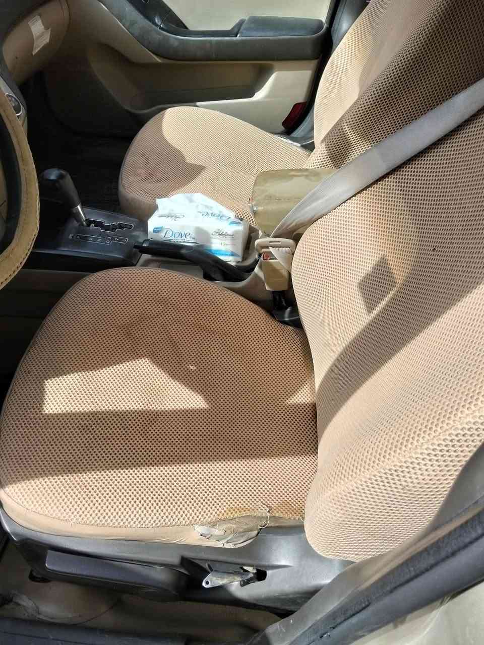 السلام عليكم اخواني
النترا 2010 وارد امريكي محرك 2000 السياره حادثها الباب الي بصف السايق  ( السياره بيها مكينه ) صدر جديد وزوج تايرات جدد وراديتر  وباقي السياره جديده المكان بغداد مدينه اللصدر
السعر  85 .
حسين الوائلي 
***********
