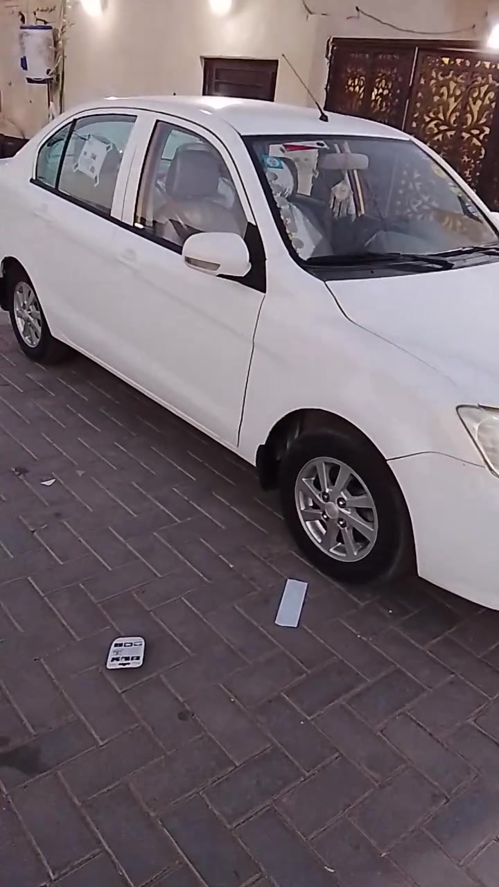 السلام عليكم فاو موديل 2016 حره رقم ذي قار سياره كفاله عامه من كل النواحي ماشيه 140 سياره بال 21 استلام تبريد ثلج حداديه حداديه كهربائيات محرك وكير كفاله مكانها بصره رقم السنويه باقي على الاستلام سياره خصوصي سعر 28 هذا رقمي بو واتساب ***********
