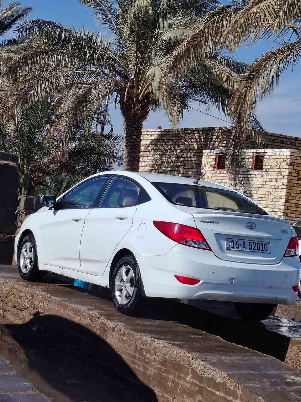 السلام عليكم اكسنت 2016 رقم جديد انكليزي باسمي كير مكينه  مكفولات تبريد شغال نضيفه بيه بس طخه بالبنيد محرك ١٤٠٠
***********
