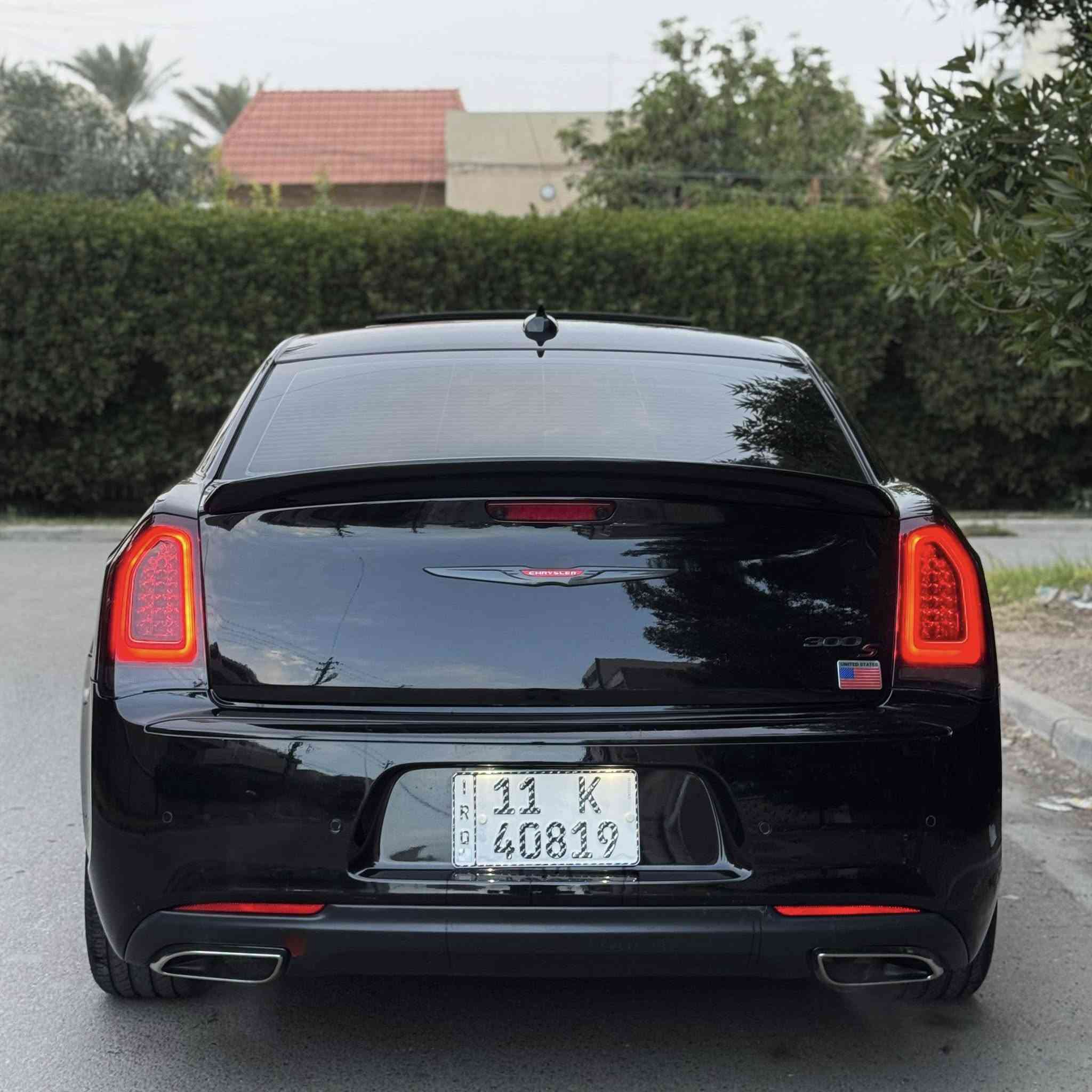 السلام عليكم 
كرايسلر اوباما S300 2022 وارد امريكي 
ماشيه 51الف ميل 
 الموديل: 2022
 الفئة: S 
 حادثها جاملغ خلفي صبغ فقط
صور الحادث بالمنشور بدون ايرباك
مكينة 3600 v6
تو ويل
كير ومحرك كفالة عامة
 داخل جلد اسود 
_________________________________

رقم بغداد الجديد هزة و سنوية جديدة تحويل مباشر

 مواصفات السيارة
بصمة تشغيل + بصمة ابواب
بصمات عدد ٢
تشغيل عن بعد
 كشنات جلد
ويل قياس ٢٠
 فتحة سقف (بانوراما)
شفتات ستيرن
رادار جانبي
حساسات 
شاشة الحجم كبير
كشنات كهرباء 
 تدفئة  كشنات
 دمام خلفي
كامرة خلفية
سستم صوت الباين
أريل نافيكيتر 
_______________________________

السيارة جديدة جداً بمعنى الكلمة  على وضع البلاد بدون اي اضافات حتى الارضيات البلاديه وياها وحدادية وتايرات مال وكالة وبدون اي نقص مبيها مصرف ولا دينار 

السعر : $30,500 بي مجال
الهاتف : ***********
العنوان : بغداد - حي الجامعة
