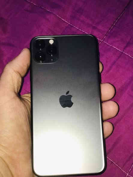 ايفون ١١ برو ماكس بيع او مراوس نضافة الجهاز كدامك زلغ مابي تجي وتشوف بعينك
ذاكرته ٢٥٦ بطاريته ١٠٠ مستبدل نوعيه تخبل انسه صرف شحن شاشته تخبل مال تفصيخ فيس ايدي شغال

الجهاز مكفول اذا بي عطل تاخذه بلاش وتروح 

جهاز ع الفحص مال جناي اي خلل مابي

السعر ٢٨٠ وبي مجال للشراي مكاني بغداد مدينة الصدر

اتصل ع رقمي او واتساب ***********
