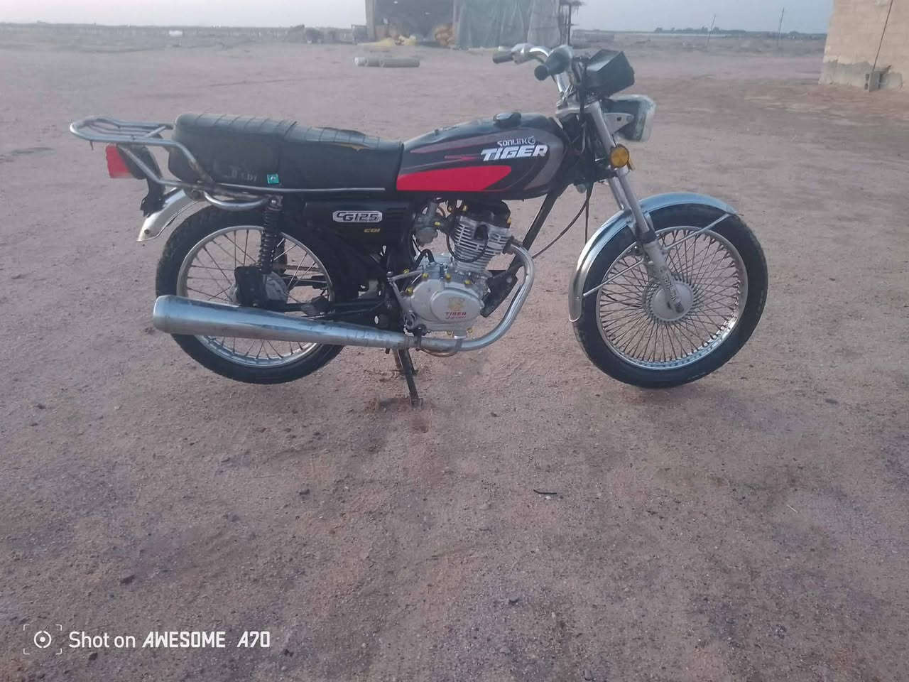 تايكر موديل 21ادوات دوات للبيع السعر 500اوبيه مجال للطيبين مكاني سفوان سفوان لتواصل ***********
