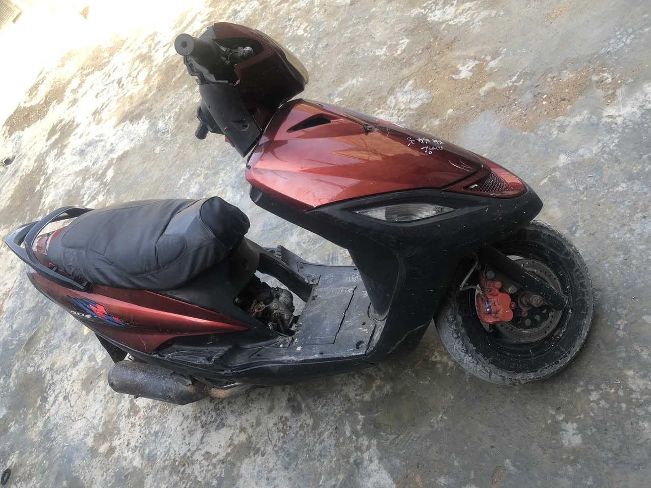 ماكس ثعلب سرعه ١٤٠ للبيع سعر ٢٠٠  عنوان المفرق  رقمي ***********
