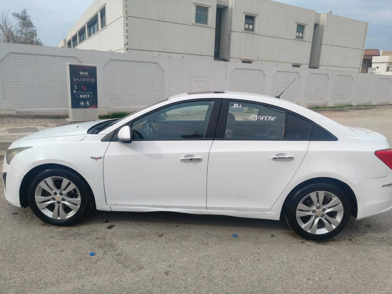 السلام عليكم 
كروز موديل 2016 رقم اربيل شرط تحويل وكالة غرام وكيرومحرك سنوية ساقط موجود بكركوك فول مواصفات كير اوتوماتيك تبريد وتدفة شغال سقف سلايت سعرها 78 بيها مجال قليل
*********** عربى 
*********** كوردى كركوك, العراق
