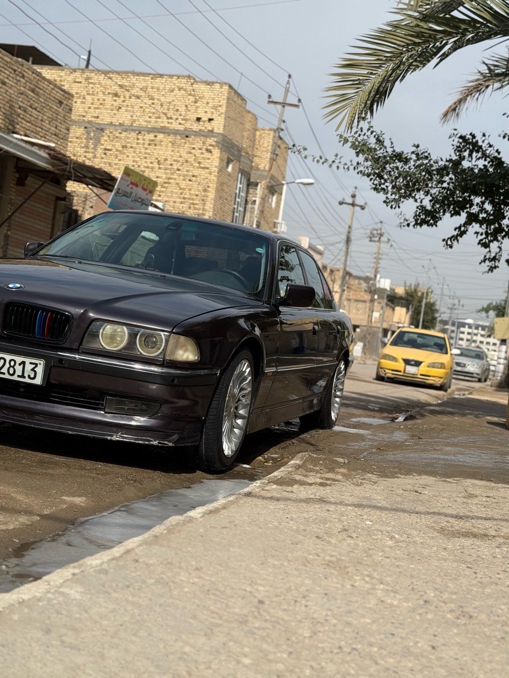 بيم خفاش 96محدث 2000
كفالة من ضربة ومن الخياس 
لون عنابي متغير يعني بليل ينشاف نيلي بنهار عنابي 
دواخل جلد كهربائي شغال كلة محرك 44هوى كير ومحرك بجيس ترايك لسليمانية السيارة بسمي تحويل ثاني يوم شاشة اندرويد كامرة تحكم لايتات تحكم مرايات جوانب امرايات كهربائي جنطة شفط بردة كهربائي كزوز رياضي ويل البينا تخم تاير جديد
السعر 80 وبيها مجال مكاني ناصرية مركز  
للتواصل 
***********