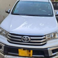 تۆیۆتا هایلۆکس مۆدێل 2017  بەپلێتیش 2017 مانگی 3  تەنها 99000km ڕۆشتوە...