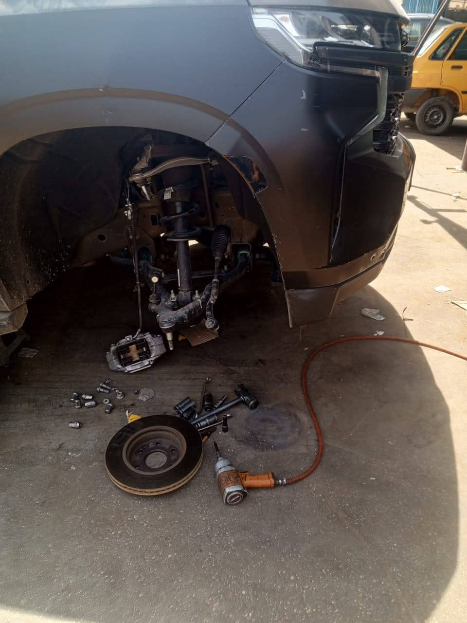 سلام عليكم 
اللهم صل على محمد وال محمد 
تم تبديل اذاين تاهو 2024 
تم فتح صدر تاهو 2023
تم فتح محرك تاهو مديل 2020
احنه خدمة كل طيب 
فيتر كير محرك  حداد صدر 
خدمات ياسر الخفاجي 
يوجد لدينا انواع المحركات وكيرات بسعار مناسبه دودج كرفان
جيب كل مديلاتة سي ٢٠٠  جارجر افنجر باسفيكا جورني
يوجد لدينا طوارئ في اي وقت وفي أي مكان 
العنوان بغداد ساحة عدن خلف معمل الطحين مجاور جامع الكويتي خدمات ياسر الخفاجي 
رقم الهاتف واتساب 
***********-***********_***********
