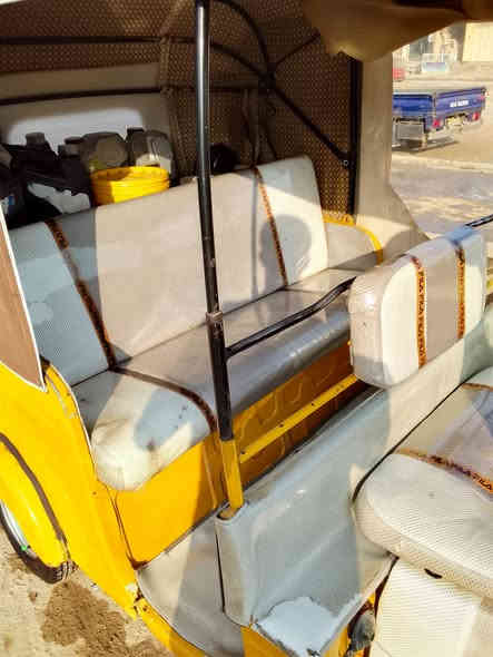 سلام عليكم تكتك موديل 18 رقم بغداد نكليزي تحويل ثاني يوم محرك وكسل تجفيت كله جديد شركه تخم تاير جديد تكتك جاهزه كبل لشارع سعر 4700 وبيه مجال المكان ديالى بعقوبة مدخل الرحمه رقم ***********
