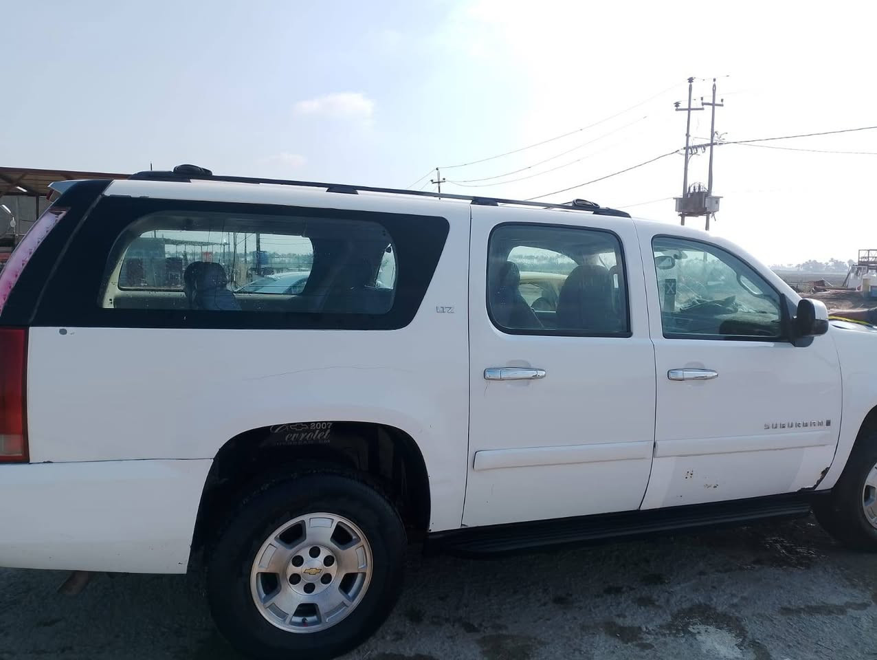 ‏للبيع او المراوس تاهو طويلة موديل 2007 وارد امريكي بيها جاملغ امامي فقط جاهزة من كلشي بدون اي نقص رقم واسط تستلم رقم انگليزي كامل سنويتها تنتهي سنة 2030 اونها اصل ابيض محرك 5100 .. السعر 135 وبيها مجال للاستفسار على الرقم ***********
‏موجودة بالنجف ناحية الحرية.
