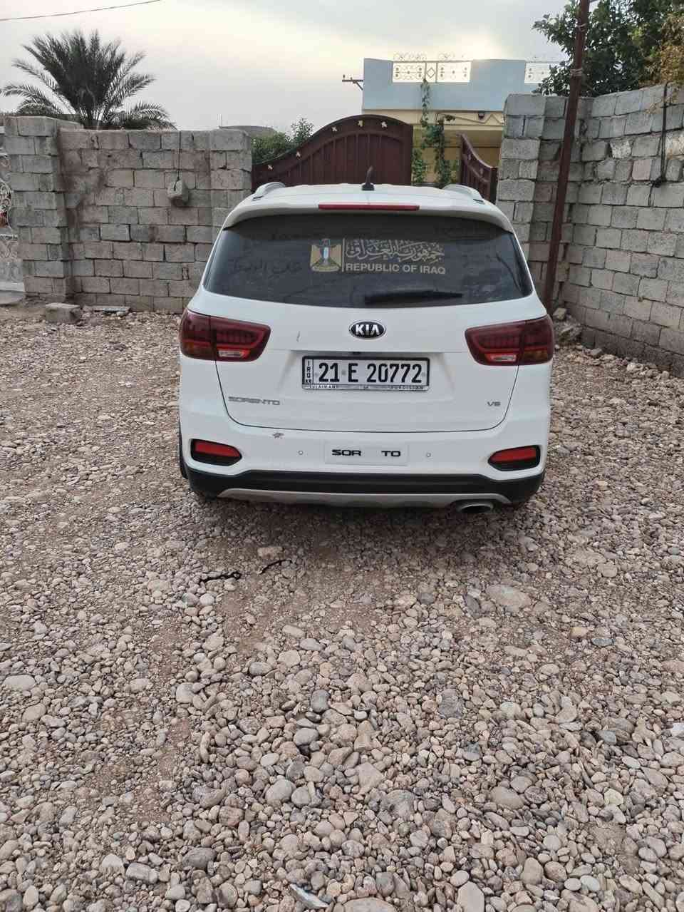 سلام عليكم  سورنتو ٢٠١٨ للبيع فول عده الفتحه و العنوان ديالى بلدروز السعر ٢٠٤٥ وبيه مجال  ***********
