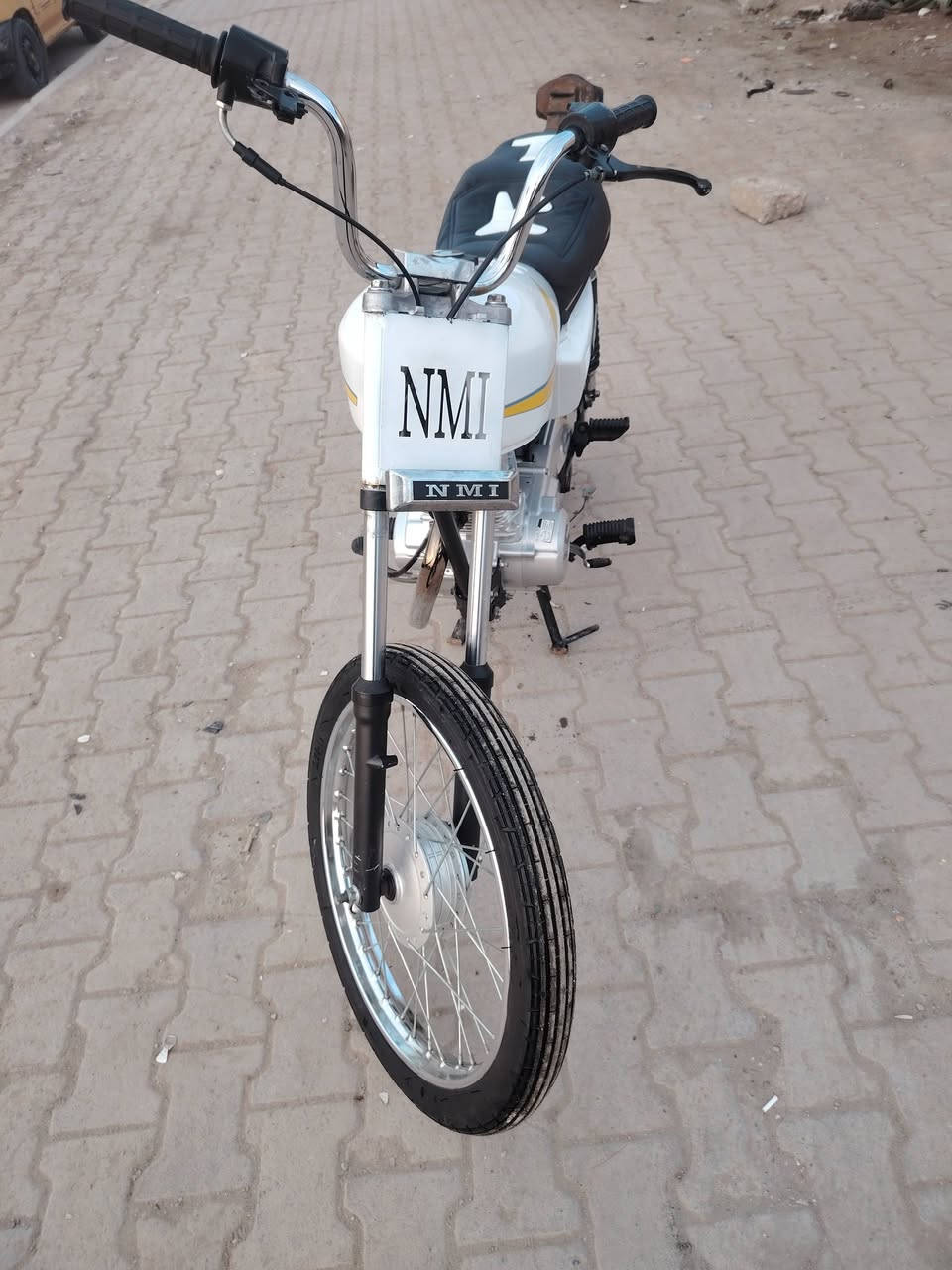 نامه ايراني بدون اوراق صارلهه شهر معمره جديده غراضه اصليه شرط السعر ٨٠٠ وبيهه مجال بسيط ما متواجد ع الفيس مكلف بالنشر خاص ماكو رقم صاحب المنشور ***********
