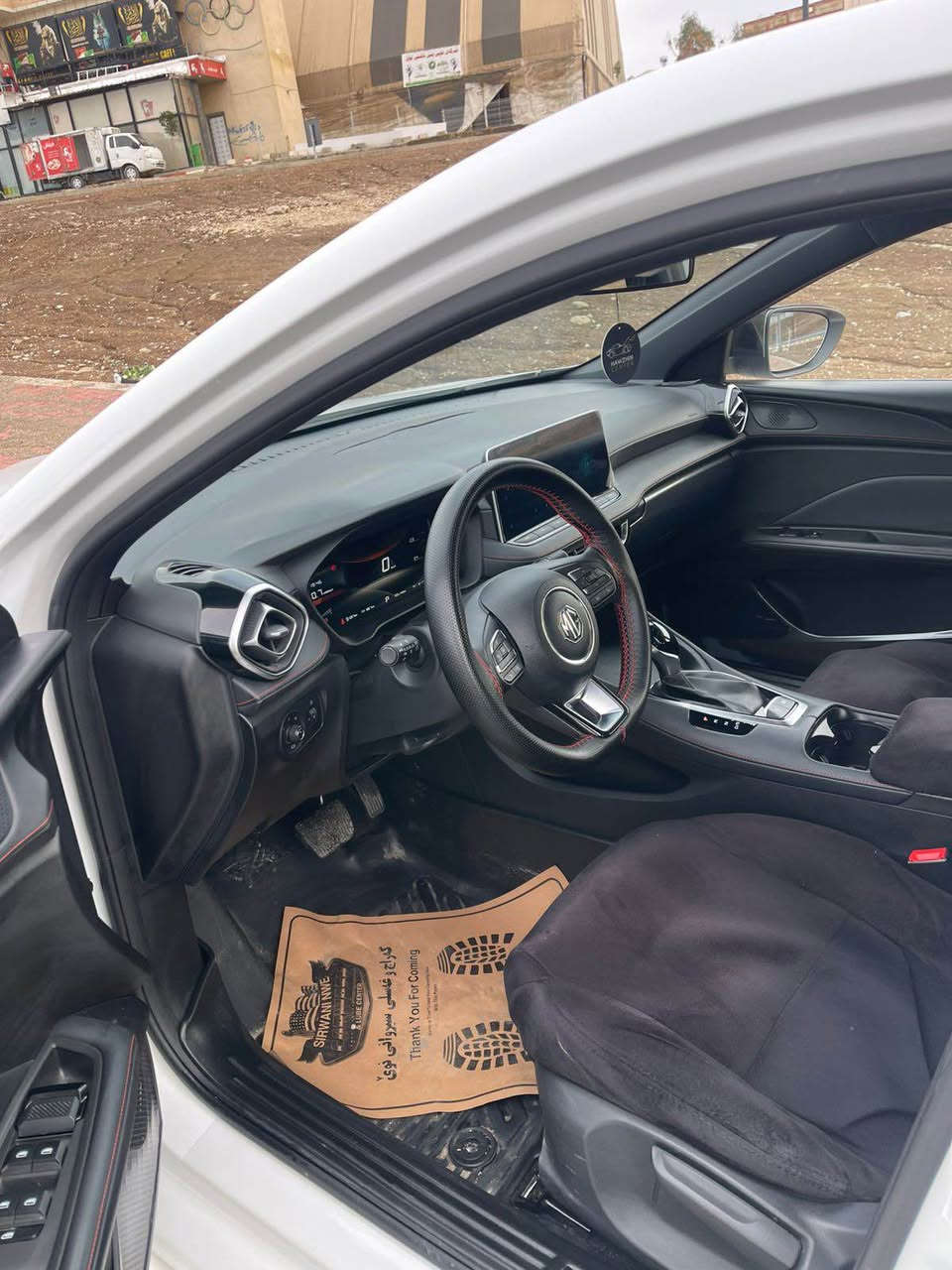 Mg gt 2025 لۆک 📦🔥
فول مواسەفات 
کامل جوانکاری بۆ کراوە 
باڵی بۆ دانراوە ، گاعی قاڵب و سنوق ، ئاوێنە باتمان ، باغەی دەسکی درگا ، تاقم کوشن ، سوکانی تەقەڵ و شتی کەش .
سەیارەکە لۆک لۆکە هیچی پێوە نیە 
گێڕو مەکینە بەشەرت
بۆیاخ تەنک  
تەنها ١١،٠٠٠ ڕۆشتووە
نرخی کۆتای 🔒١٢٣💵بێ معامەلە
تکایە بۆ معامەلە پەیوەندی مەکەن
*********** السليمانية, العراق
