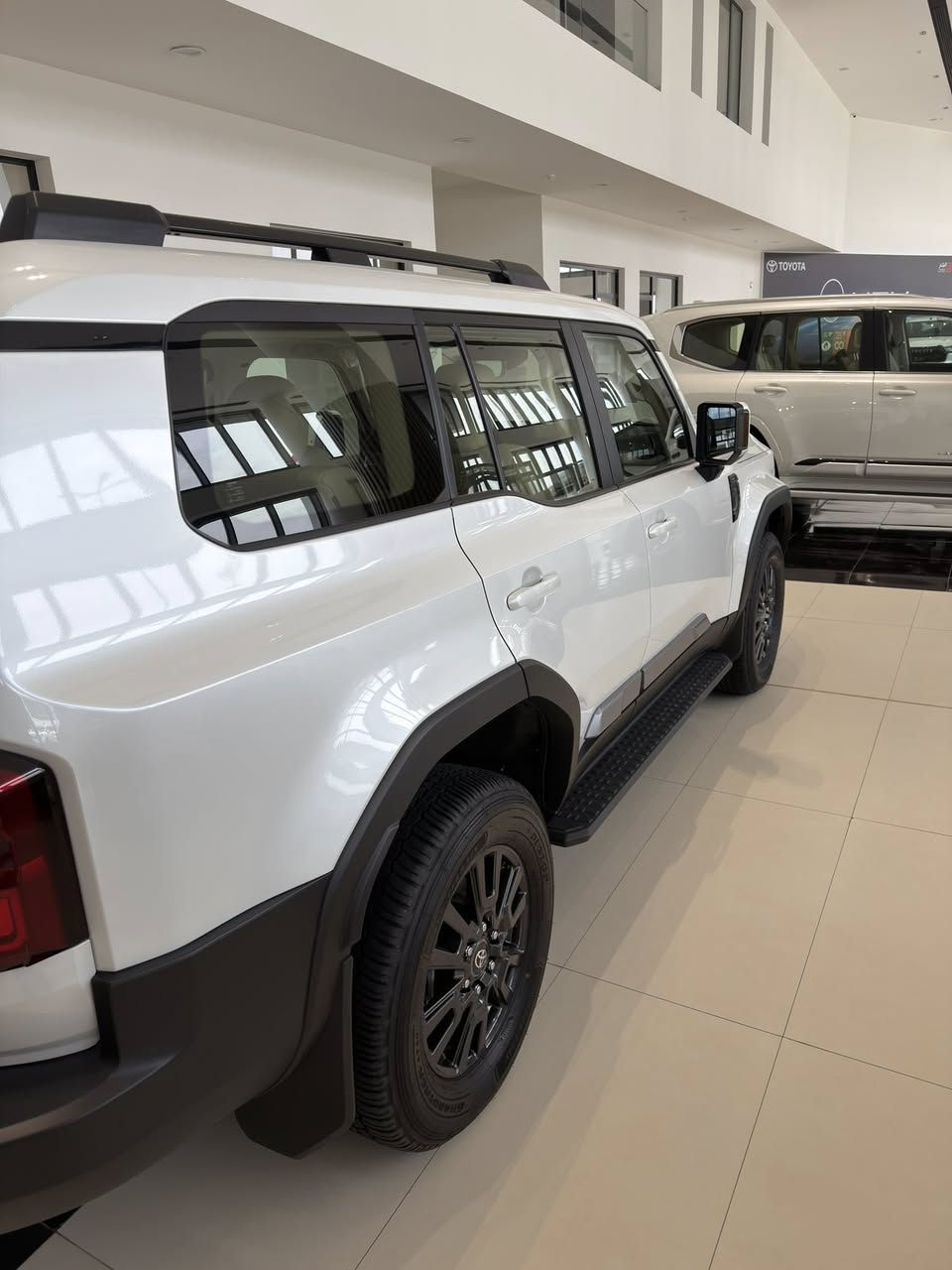 تويوتا برادو ٢٠٢٥ صفر كيلو متر متوفر في شركة البر وكيل تويوتا المعتمد ٤ سنوات صيانه مجانية ٣ سنوات ضمان كير ومحرك 
للحجز والاستفسار ***********
