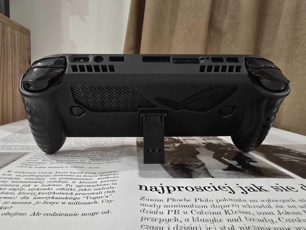 Rog xbox ally x 
اسوس روج اكسبوكس الاي اكس بطارية 100% للبيع
استخدام شهر
مع كفر اصلي و دوك ستيشن و جنطة اصلية
كلها ابيعها سوة
للتواصل ***********
وعندي توصيل داخل بغداد
