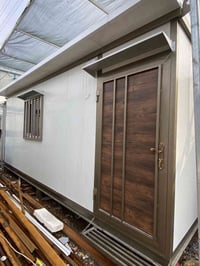 متوفر عدنا كرفان جديد حجم 3×6 شيلمان  صناعة مرتبة وجودة عالية   الهيكل...