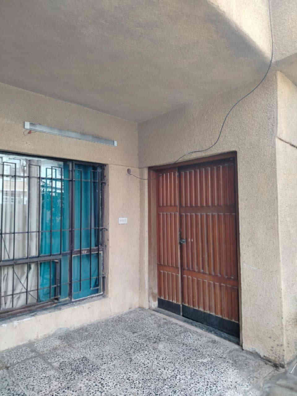 السلام عليكم
بيت للبيع مساحه ١٦٦ واجهه ٨ بناء تسعينات نضيف
طابقين الارضي غرفه وصاله واستقبال ومطبخ وخدمات وحديقه وكراج. والثاني غرفه وخدمات ويرهم اضافه بناء

السعر ٢٧٥ مليون وبي مجال بسيط للشراي
الموقع بغداد الدوره شارع ستين المربع الأول من جهة سريع خلف حلويات جدو. شارع زين ومكان هدوء مرتب
الجاد بلشراء يجي خاص او يراسل واتساب علرقم ***********
