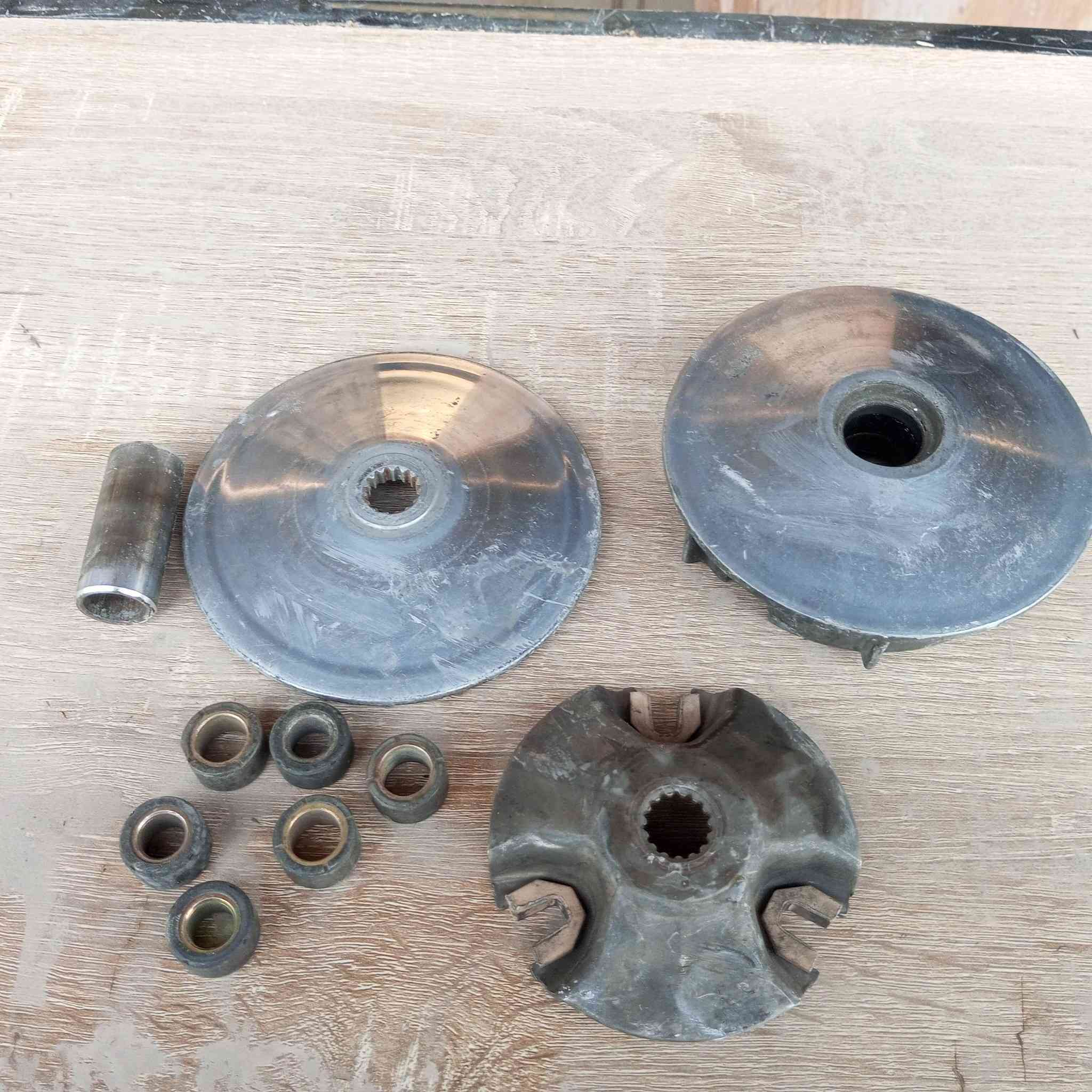 السلام عليكم
كلج امامي سكنس فحل يشتغل 140 عام مال تفصيخ حتة الخرز ول فايبرات ويا كاملات سعر 25
قايش مال سكنس فحل كوري سعر 10
جك مال جنطة سعر 3
توصيل موجود لجميع المحافظات العراق 
***********
