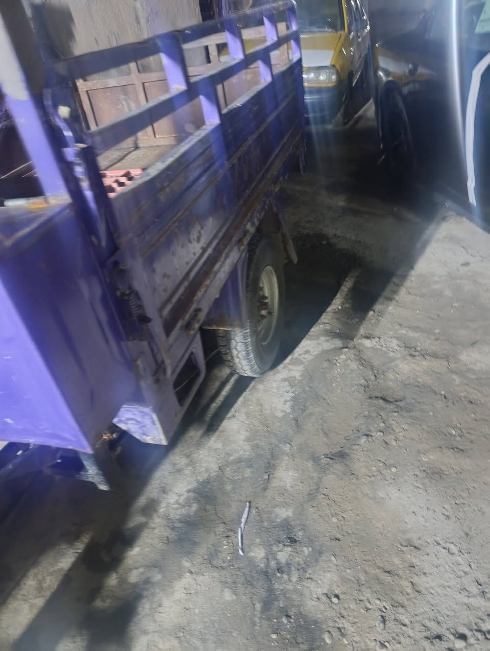 ستوته للبيع دولفين اوراق بيهن نقص ورقه ستوته كله جديد تخم تأير جواهه مكينه ام تي ار مكفوله مابيه نقص كبل للشغل خير من الله العنوان بغداد ناحيه الوحده قرب بسمايه السعر 800 وبيه مجال بصيط رقم الهاتف ***********
