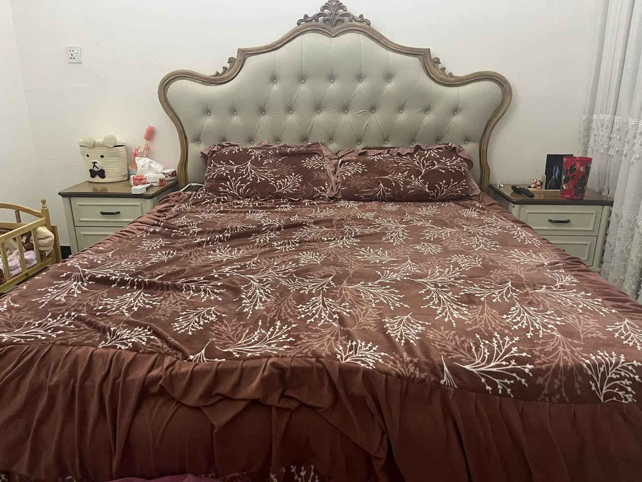 الغرفه صارهه 
اقل من سنه
كل ضرر مابيه نضافه 100
تجي وتشوف بعينك الله شاهد اني ماخذهه 3 مليون وميه حته وصل المعرض موجود اني لئن اريد ابني فوك فاا مايكفي المكان 
7 قطع الخشب المضغوط البيبان كل جكات شفط
اريدها مليون و٢٠٠


**إذا كنت صاحب هذا الإعلان وتريد حذفه لأي سبب، رجاءا أرسل رسالة إلى الدعم الفني**