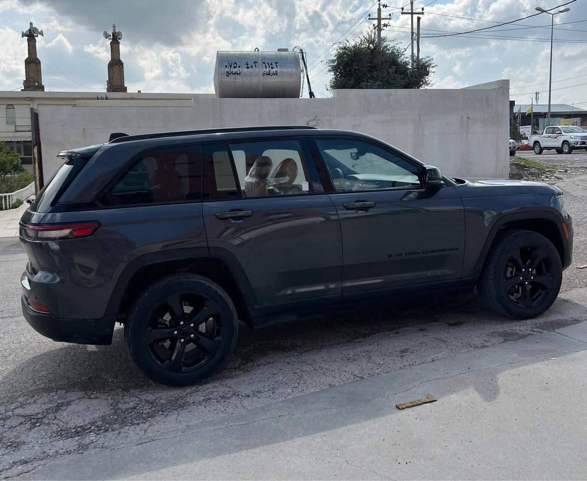 بيع اضطراري حبايب بسعر ٢٠٠$ فقط لان متوازي على هذا الرقم اتصل ***********
جيب گراند شيروكي بلاك توب موديل 2022 شكل الجديد
فول فول مواصفات ماشي ١٠ الف

▪️المحرك : 3600 (6سلندر)
▪️غرفة السيارة : كشنات جلد وشامو ،كشنات وهيتر
▪️كامرة خلفية دوارة اصل،حساسات خلفية اصل
▪️حساسات ورادارات الاجتياز الجانبية (نقاط عمياء)
▪️لايتات زنون عالي وناصي مع كشافات دعامية زينون
▪️بصمات عدد 2 للابواب مع بصمة جنطة وبصمة تشغيل
▪️تحكم فول كهرباء لكرسي السائق
▪️شاشة الدشبول كبيرة( ايباد)،تبريد قطعتين امامي،خلفي
▪️تدفئة لكشنات المقدمة مع تدفئة ستيرن
▪️نظام سبورت،جنطة كهرباء شفط، تشغيل عن بعد
▪️تحكم ستيرن جهتين بلوتوث وحاكية وكروس سرعة وتحكم صوت
