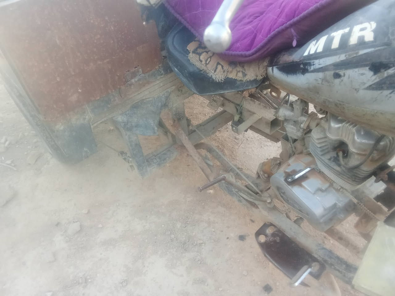ستوته لبيع شاصيه طاك من ركبه يم الدواسات هم طاك تمشي محركه زين كلك مكفوله من العشاير سعر 250 مكان النجف مكلف بنشر***********
