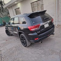 جيب 2011 هيمي حادث جاملغ خلفي ومصبوغه حزام كير مكينه السعر 99 رقم الها...