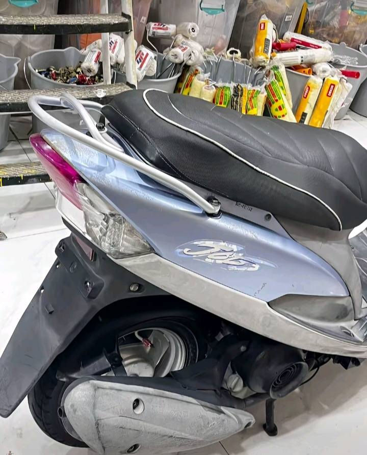 دراجه ماكس منغولي للبيع 
السعر 600 بعده بلاد الدراجه اول تبديله دهن اله
عوزه نواقص اشوي
الرقم :***********
ماسنجر موجود هم
