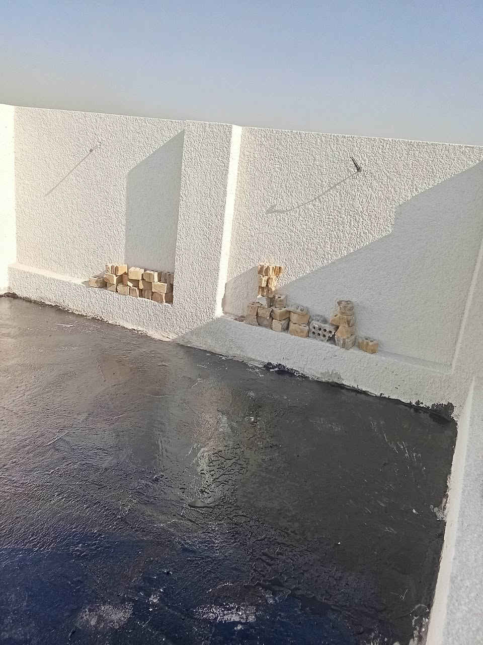 سلام عليكم مستعدون لتطبيك صطوح واعادة الماستك ومادة الايزكام بانسب الأسعار الاتصال على رقم ***********
