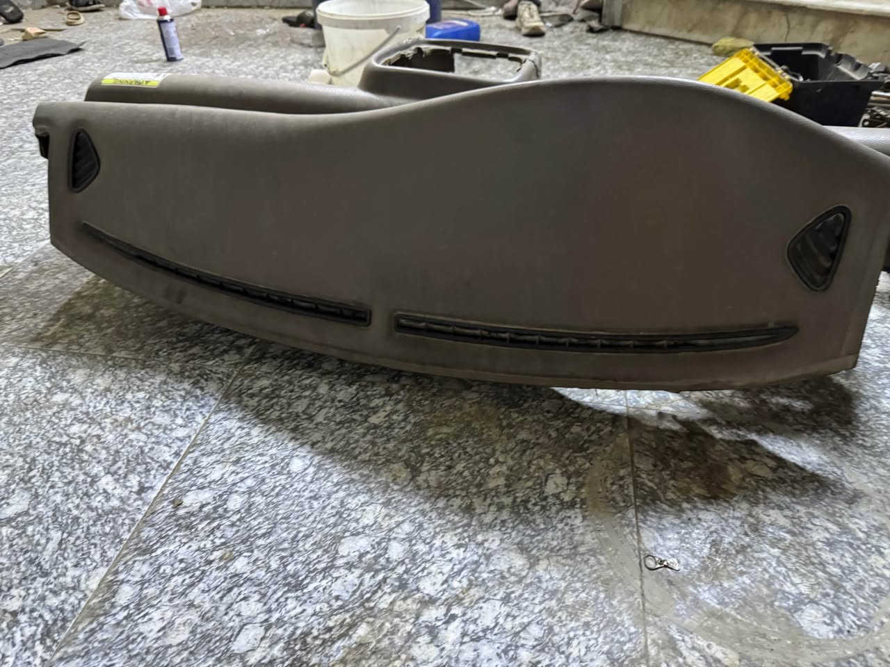 دشبول سمند البيع جديد وثلاجه كامله هيه ول فان دشبول كامل وكله شغال 
مكاني ميسان العماره سعر تصال على رقم *********** عمارة, ميسان
