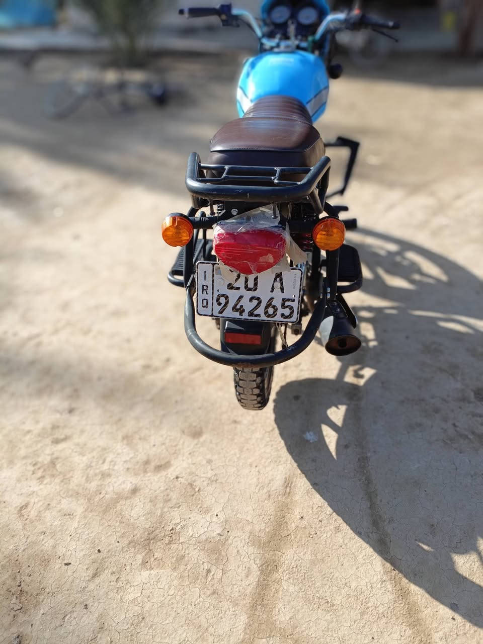 سلام عليكم دراجه دايون موديل 23 رقم وسنوية بسمي كامله مكمله اليحب يتصل أو يدلل هذا  رقمي ***********
