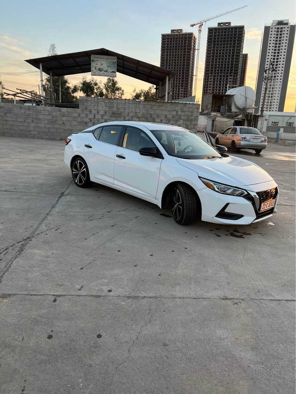 نيسان سةنترا موديل ٢٠٢٢ نةنها ٤٩ هةزار رويشتية دوو پارچة سبوخ بي داخلي بي ارباك دةعامي لو دةعامى بةشةرت بي تةعديل داروو بةردي بة شةرت تحويل وكالة بةشةرت شوين هةولير نرخ ١٣٤ 
*********** أربيل, العراق
