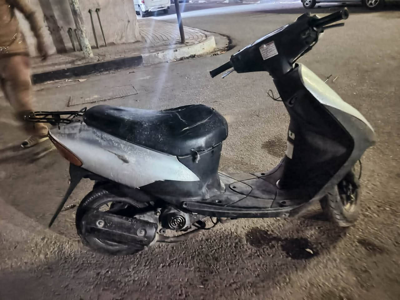 دراجه ساسوكي ياباني
الدراجه مكينتا وكير مكفولات خرسه دراجه 
دراجه مامفتوحه تركته فتره هسا شغل متشتغل 
ابيع عله وضحه السعر 100كربلا حي الرساله 
***********
