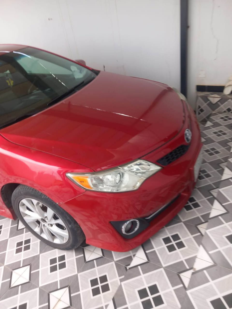 السلام عليكم كامري موديل ١٣ سياره جاهزه ماتصرف عليها ربع داخل جلد شفتات ستبرن بيها اربع قطع بابين بخ وجاملغ خلفي صبغ  بدون داخل بخ فقط عدا جاملغ خلفي بي معجون مشروع وطني شرط التحويل سنويه بعد مامنتهيه  السعر ١٢٠ وبيها مجال

*********** بيجي, صلاح الدين
