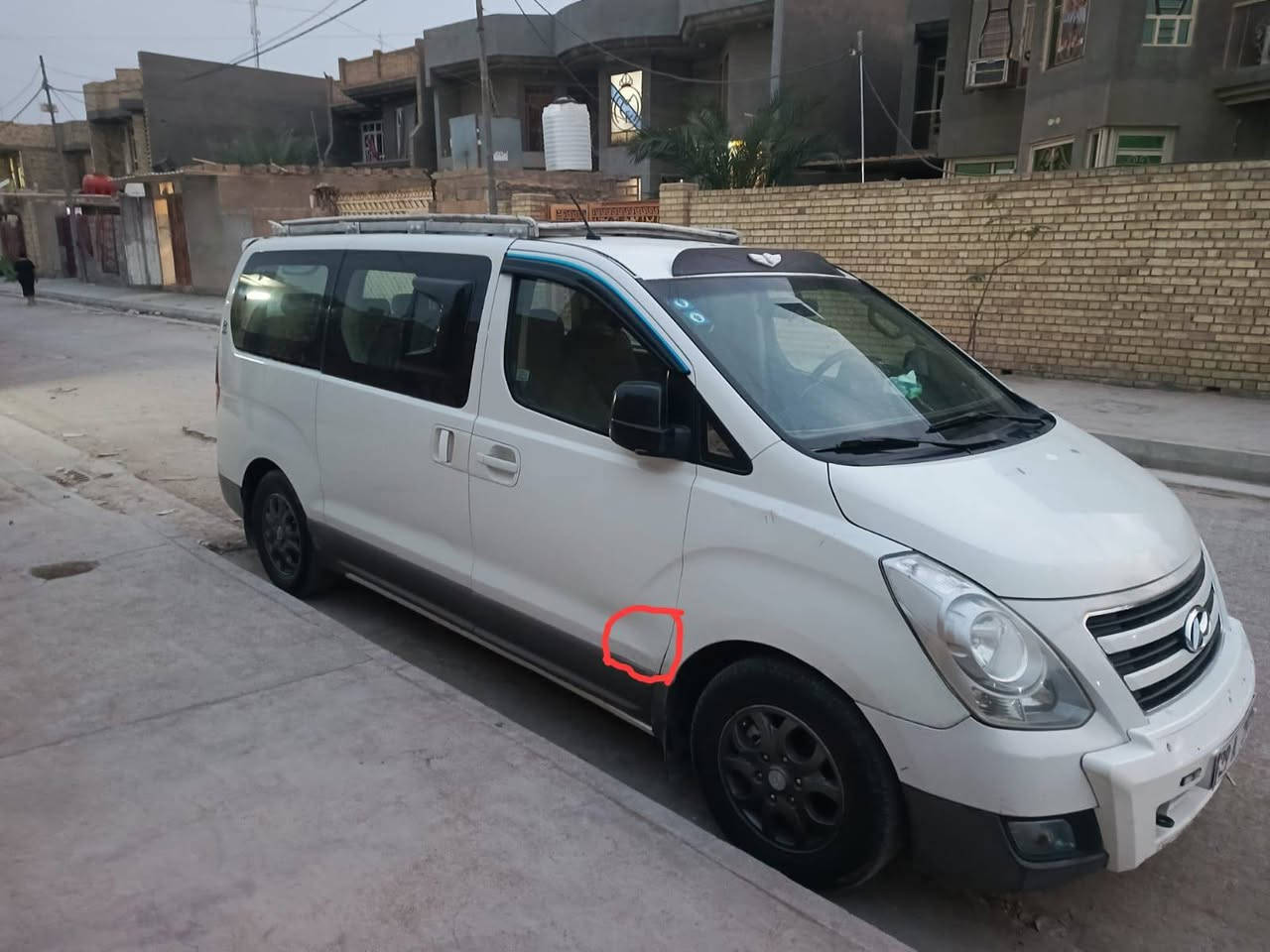 محرك وكير واكسن بحاله جيده لا تنقيص ولا تبخير 

كشر كما موضح بالصور سبع الوان مرايه شفط

ماسحه بالجامه الخلفية 

شاشه 

بلتوث 

مابيه اي نقص السيارة جاهزه 

رقم واسط نكليزي 

مصفره بحث وخط 

باسمي شرط التحويل ثاني يوم 

مكان السيارة واسط قضاء الصويره ناحية سيد الشهداء 

رقمي ***********
