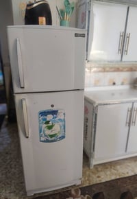 ثلاجه • للبيع