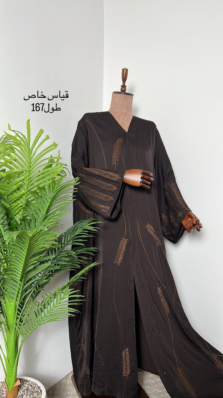 "جمال العباية في بساطتها"
تألقي معنا في تشكيلة منوعة من العبايات بملمس ناعم وخامة أنيقة جدآ🌸
للحجز التواصل دايركت او ع واتساب👈***********
متوفر توصيل لجميع محافظات العراق🚘
⭕️يرجى التأكد من القياس قبل الحجز❌لايوجد تبديل ولاترجيع
