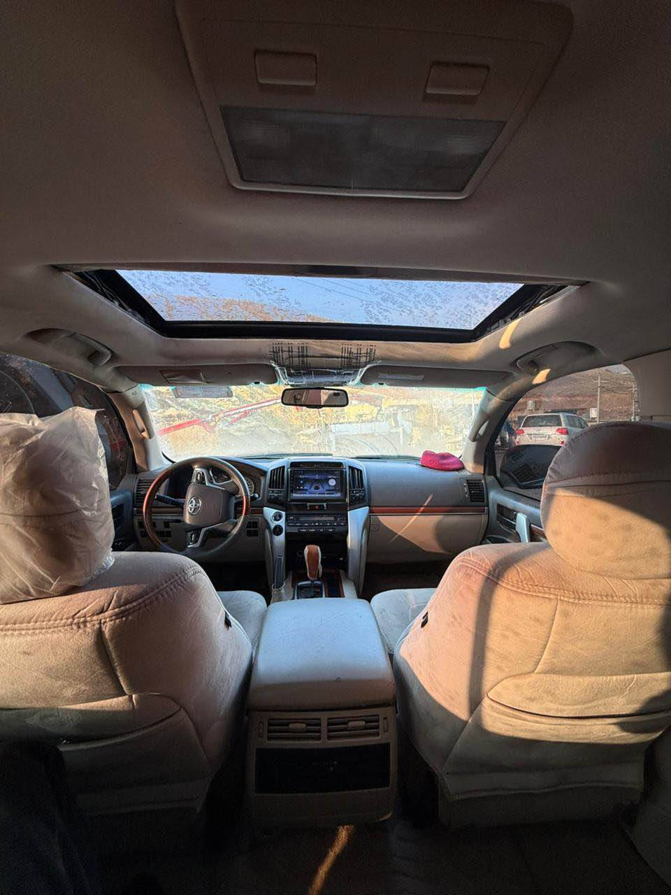 وەنەوشە 
فول موەسەفات
بی مەسرەف یەک دینار مەسرەفی نیە 
٢٠٠٩ کراوە بە ٢٠٢١
سبوغ عام 
برانەوە بە شەرت 
دزراوی بە شەرت
گریر و مەکینە بە شەرت 
١٦٥$ 
***********
سۆران سوران, أربيل
