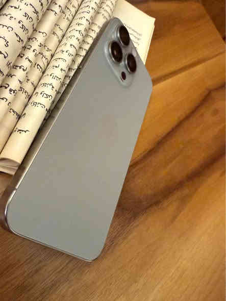 السلام عليكم وعليكم

ايفون 15 برو ماكس

256

بطارية 88

موديل M

محدث تحديث اخر

رايدة مليون و90 الف وبي مجال حك العملة حك جيتك)

مكاني بغداد العامرية

شراي اتصل او اتفضل واتس اب على هذا الرقم

*********** بغداد
