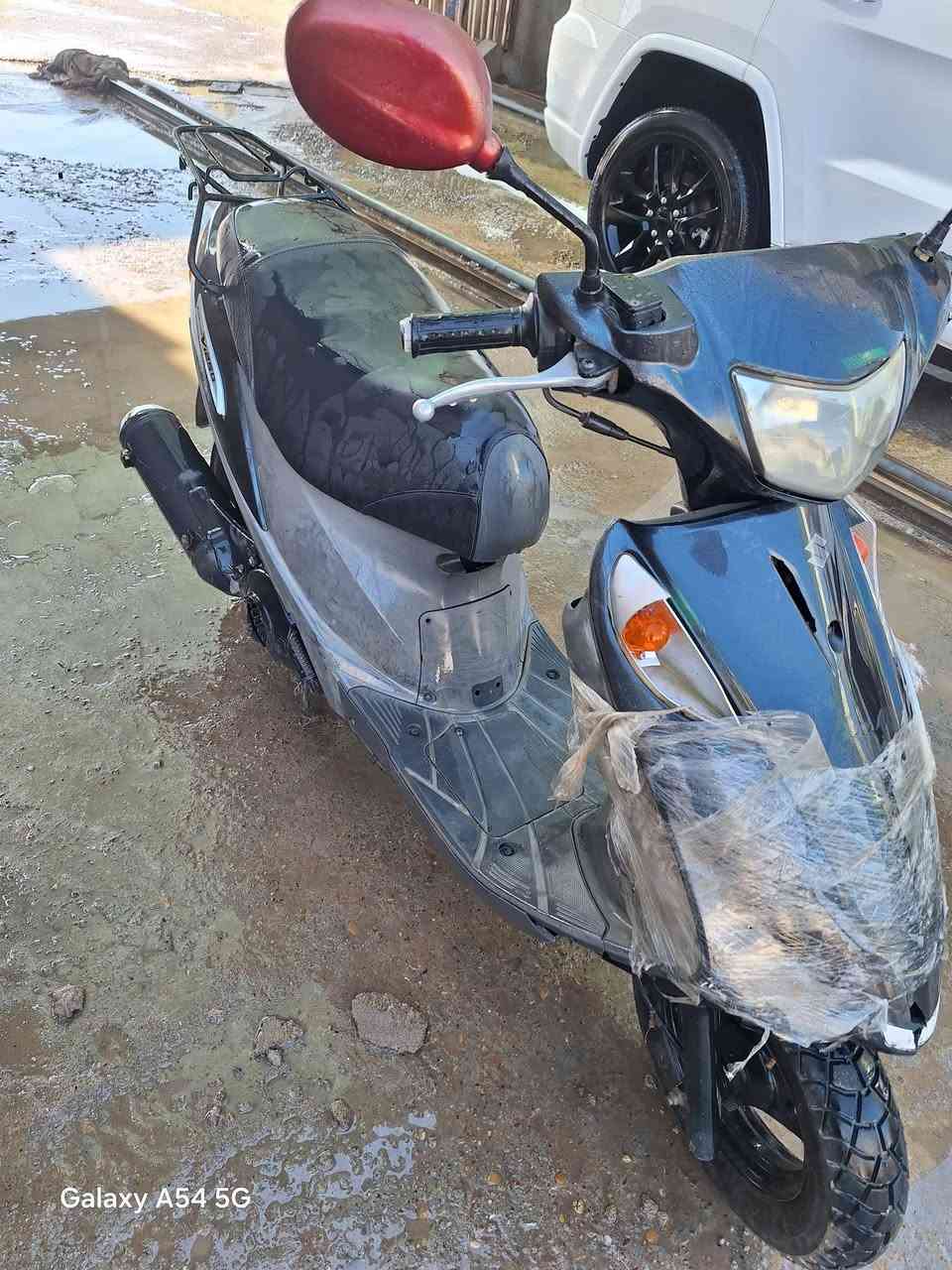 دراجه ادرس سازوكي ياباني 500 وبيه مجال الموقع الفحامه قرب جزيره بغداد السياحيه ***********
