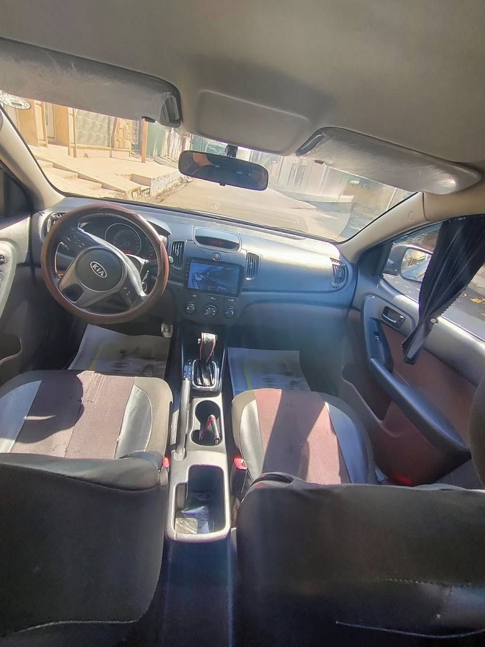 للبيع كياسيراتو 2011 سعر(97) وبيها مجال .. التفاصيل👇🏽
رقم اربيل دولي مع كوبون بانزين 

شرط التحويل . محرك 16دوش شرط 

وكير  توماتيك 6نمر  + عادي شرط

مواصفات. تبريد +تدفئة +شاشة اندروايد

بصمة تشغيل عن بعد .قفل مركزي

 تحكمات ستيرن سيارة جاهزة ماتصرف عليها

الضرر؛باب وجاملغ خلف السايق وشبر بالحاظن مالصندوك . شراي اتصل عالارقام (***********)
(***********) عنوان الموصل حي الاخاء
