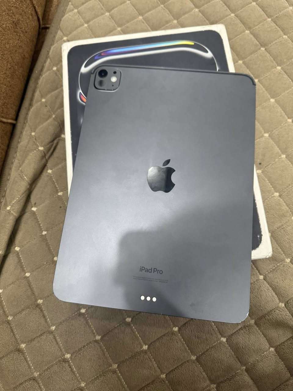 ‏سلام عليكم اخوان عندي ايباد M4 بطارية89/100 نظافة ٩٠/١٠٠"السعر 850للتواصل
‏ذاكرته 256 
‏العنوان بغداد
***********
