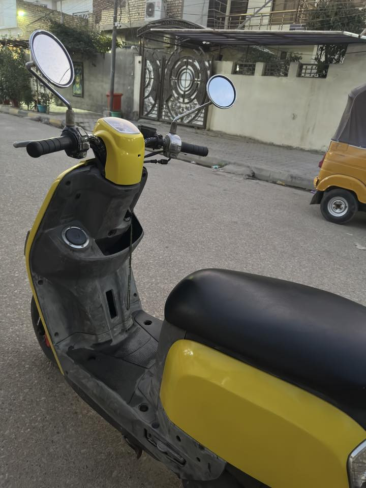 بوليس للبيع
صارلها شهرين من نازله من الرمبه 
بوشه ٥٥ 
و سلف رياضي 
مزوده تزويد بلاد 
ما ممدود عليها سبانه المكينه 
كفاله من الراس للچعب كله بلاد

مكاني واسط عزيزيه 
‭٠٧٨٣ ٣٦٣ ٩٤٤٢‬
ع ٩٥٠
